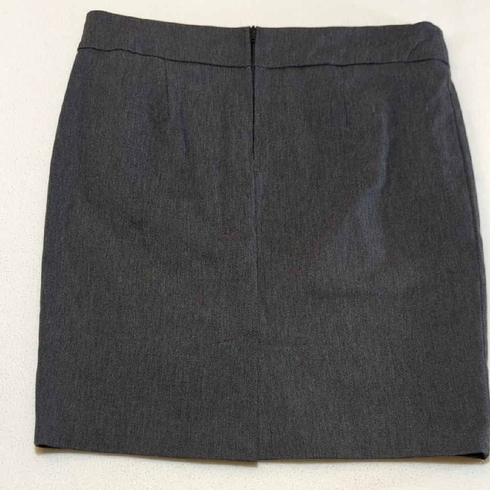 Classic Gray Women's Skirt - Picture 7 of 8